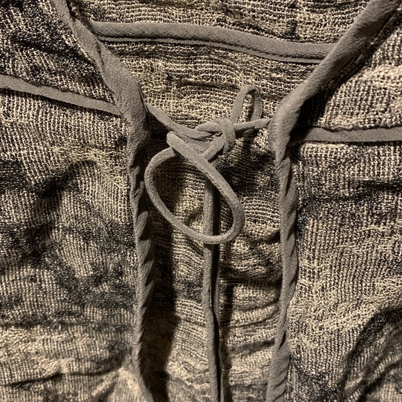 Eileen Fisher linen cropped top - Picture 3 of 7